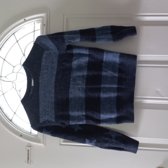 GAP - Picture 4 of 5